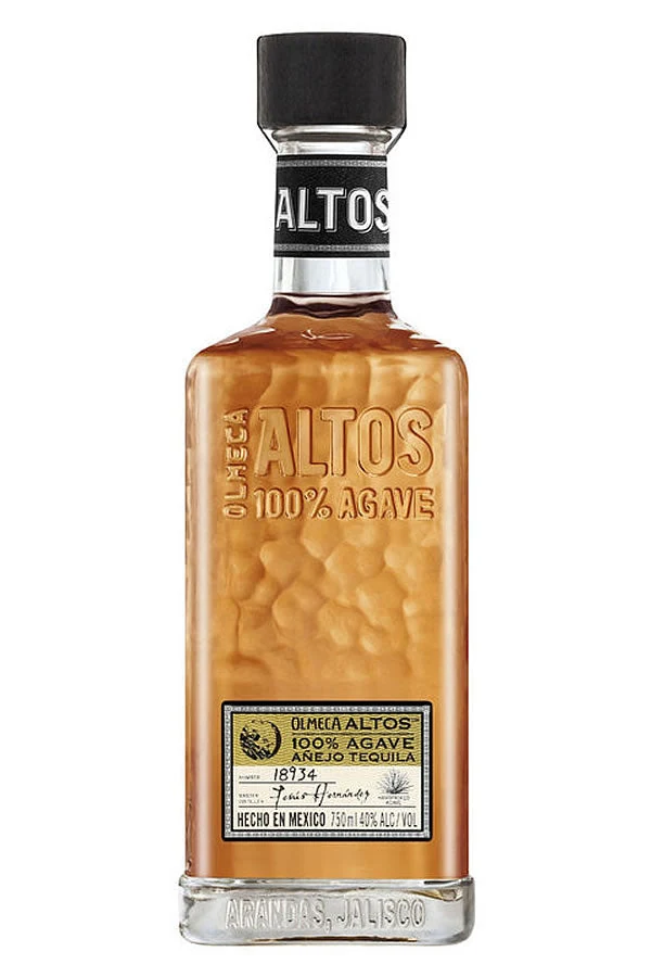 Altos Añejo, source-credited bottle photograph